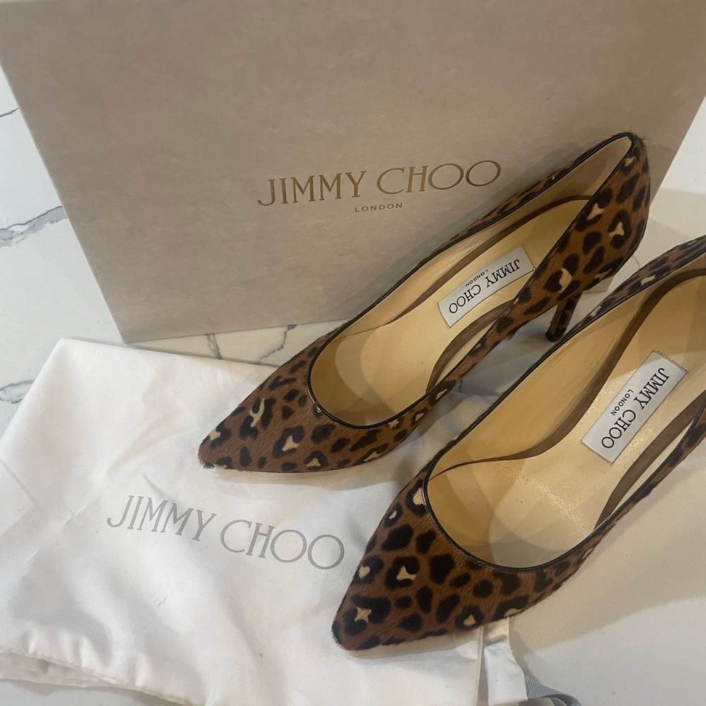 Jimmy Choo Romy 85 in Leopard Print Pony. Great Condition. US Womens Size 8-8.5